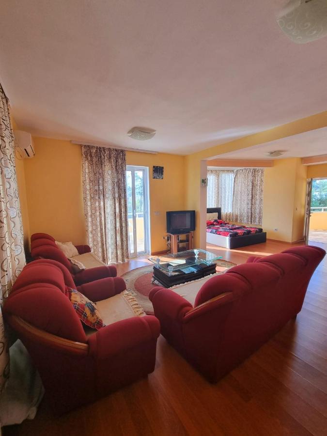 Grandino Rooms & Apartments Ulcinj Exterior foto