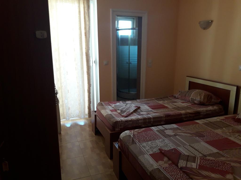 Grandino Rooms & Apartments Ulcinj Exterior foto